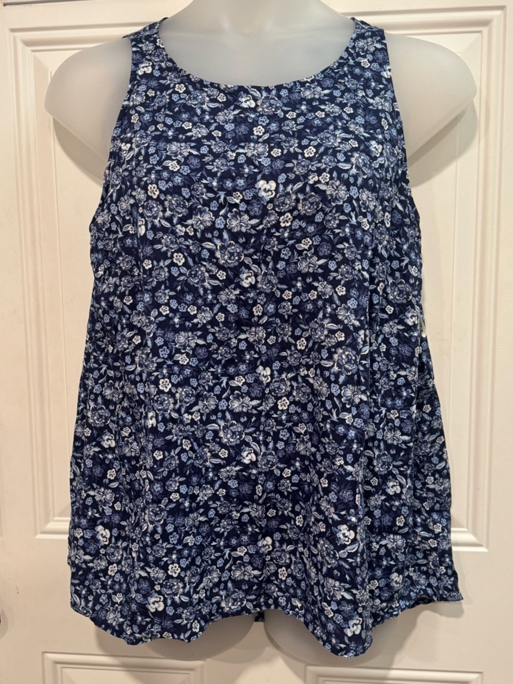 Old Navy Navy Blue Floral Tank Top